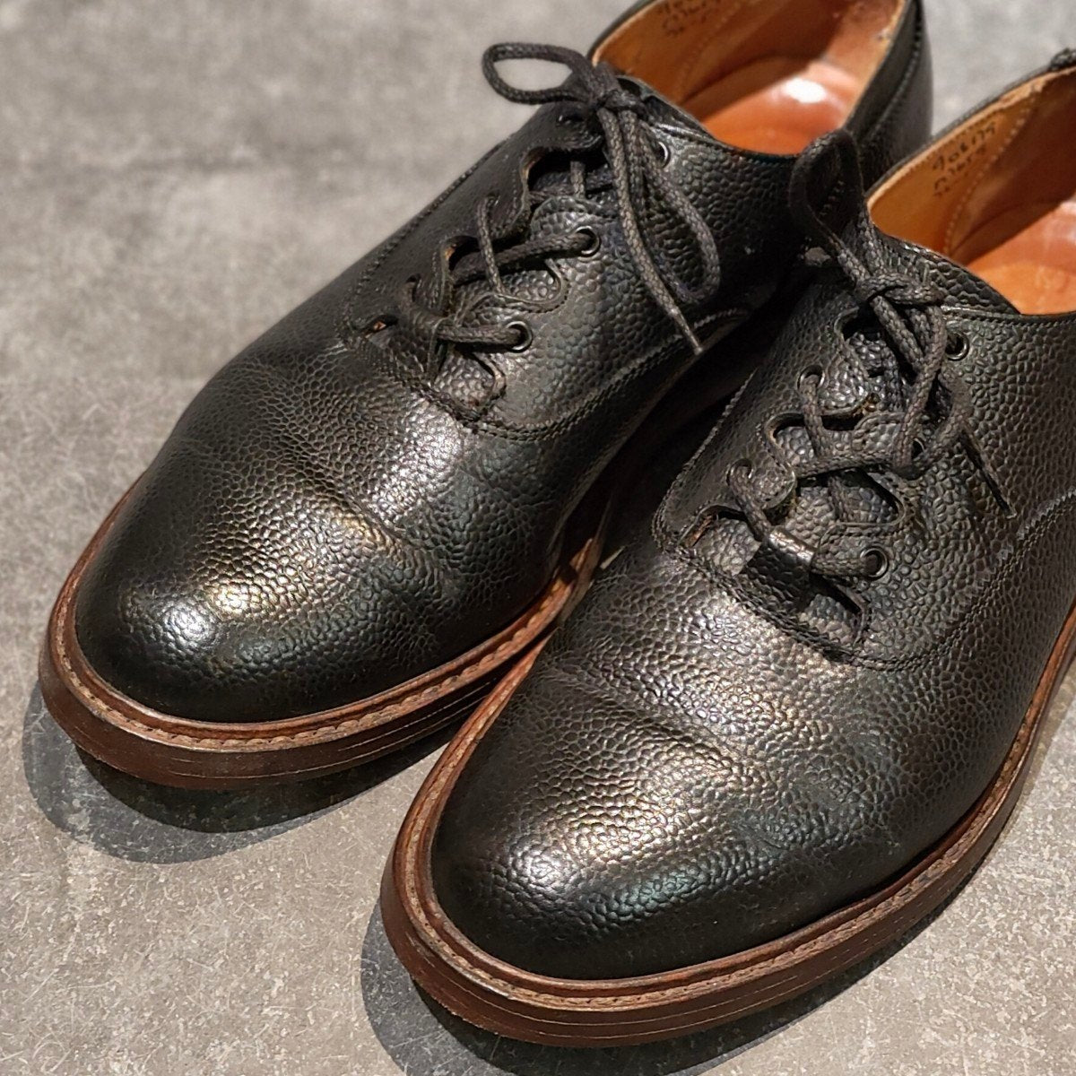 美品【Tricker's】トリッカーズ M7659 ギリー グレインレザー ブラック