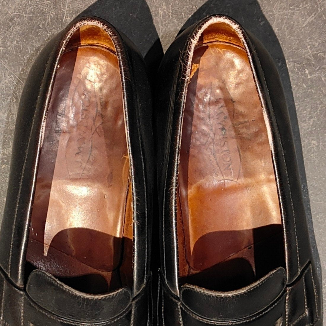 【J.M.WESTON】ジェイエムウエストン 180 シグニチャーローファー 旧旧旧ロゴ ボックスカーフ ブラック サイズ UK5D 41ラスト 参考定価￥165,000-