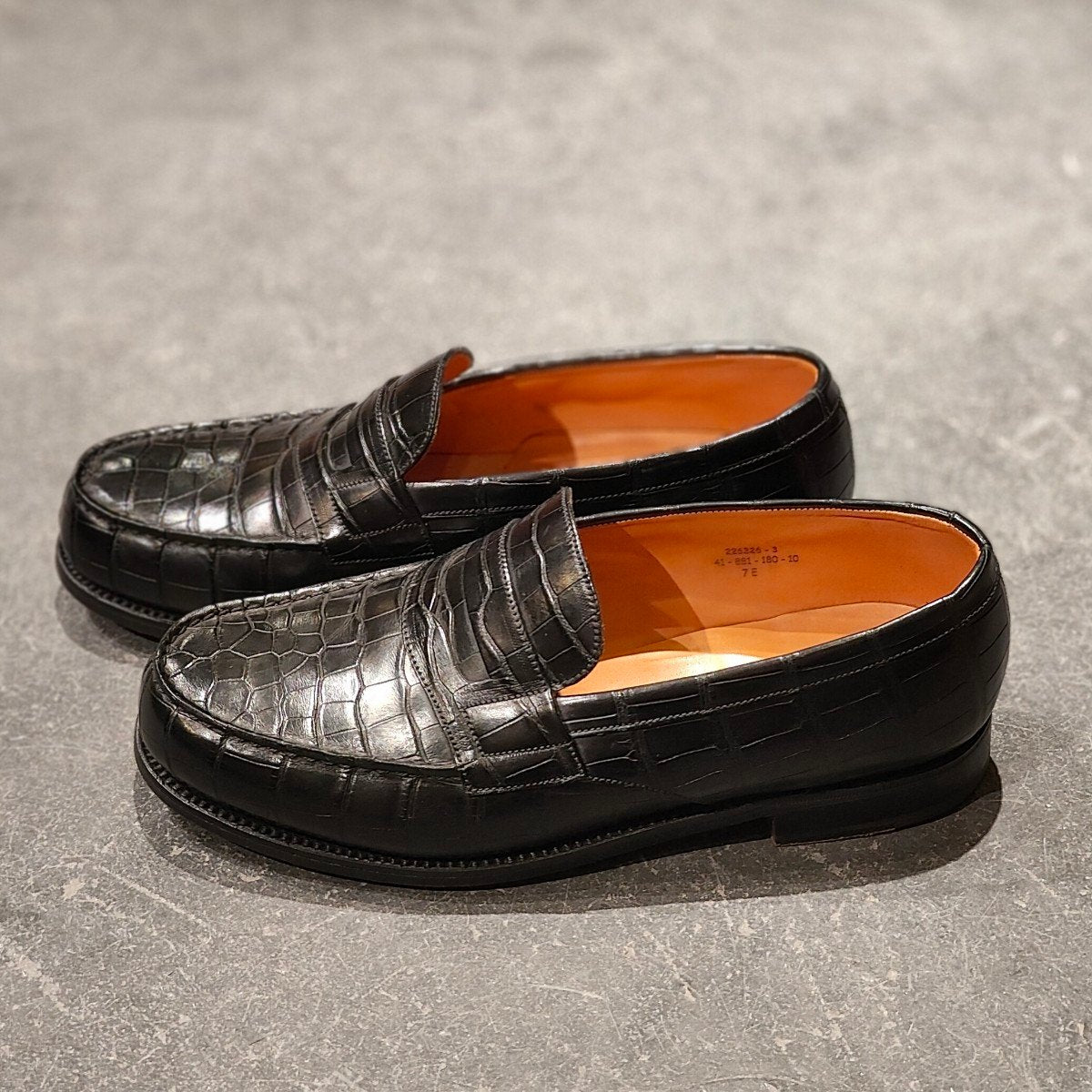 希少 使用数回【J.M.WESTON】ジェイエムウエストン 180 シグニチャーローファー アリゲーター ブラック サイズUK7E 41ラスト 参考定価 ￥825,000-