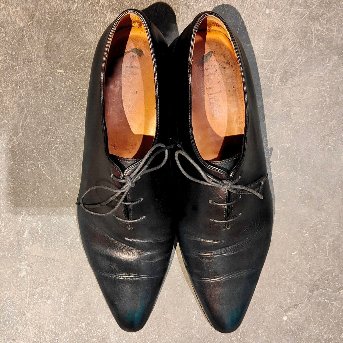 Berluti】ベルルッティ 0650 ホールカット カーフ ブルーパティーヌ Berluti】ベルルッティ 0650 ホールカット カーフ ブルーパティーヌ