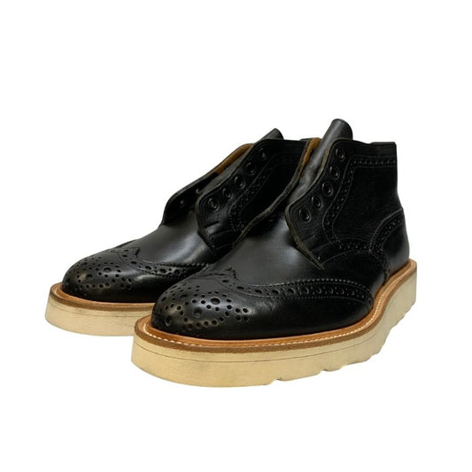【オンライン限定】【Tricker's】トリッカーズ レザーブーツ M5833 ビブラムソール ウィングチップ メンズ サイズ 8 ブラック