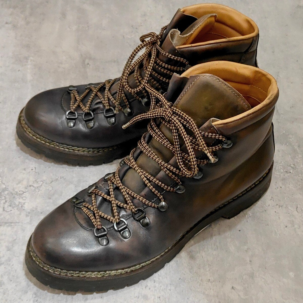 【F.lli Giacometti】フラテッリジャコメッティ マルモラーダ マウンテンブーツ カーフ チャコール サイズ42