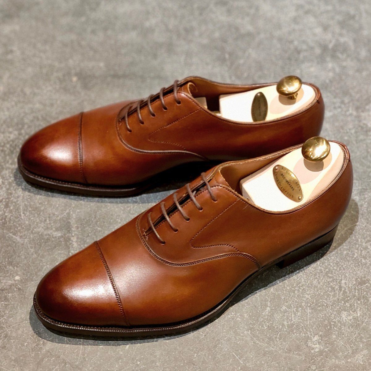 試着程度極美品【EDWARD GREEN】エドワードグリーン チェルシー リジェクト品 ストレートチップ カーフ ダークオークアンティーク サイズUK7.5E 82ラスト
