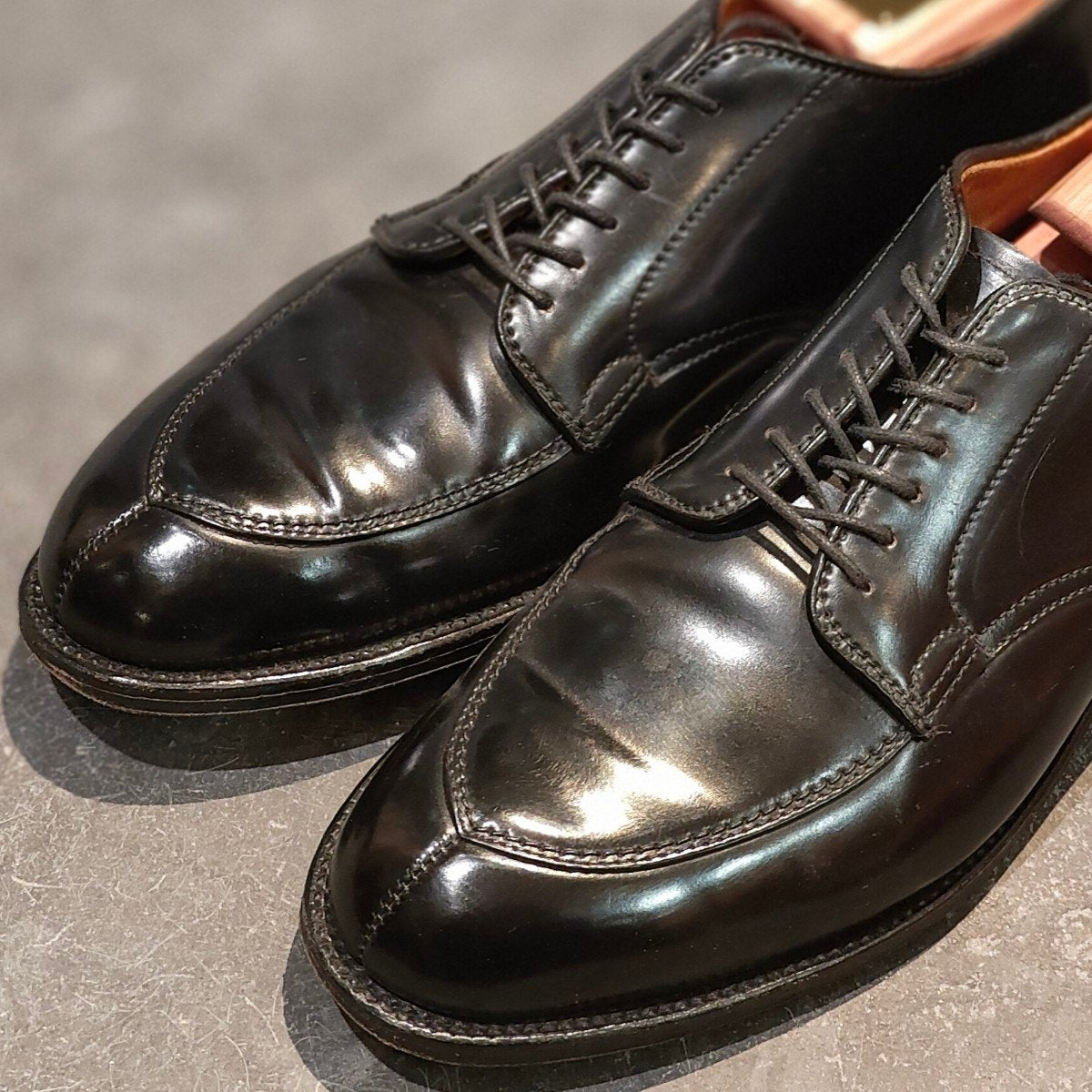 希少 使用数回 【ALDEN】オールデン レザーソウル別注 87150 Vチップコードバン ブラック サイズ US8.5D バリーラスト