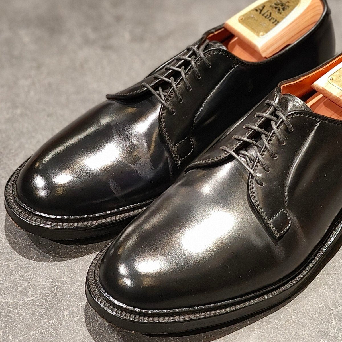 使用数回【ALDEN】オールデン 9901 プレーントゥ コードバン ブラック サイズ US9D バリーラスト 参考定価￥220,000-