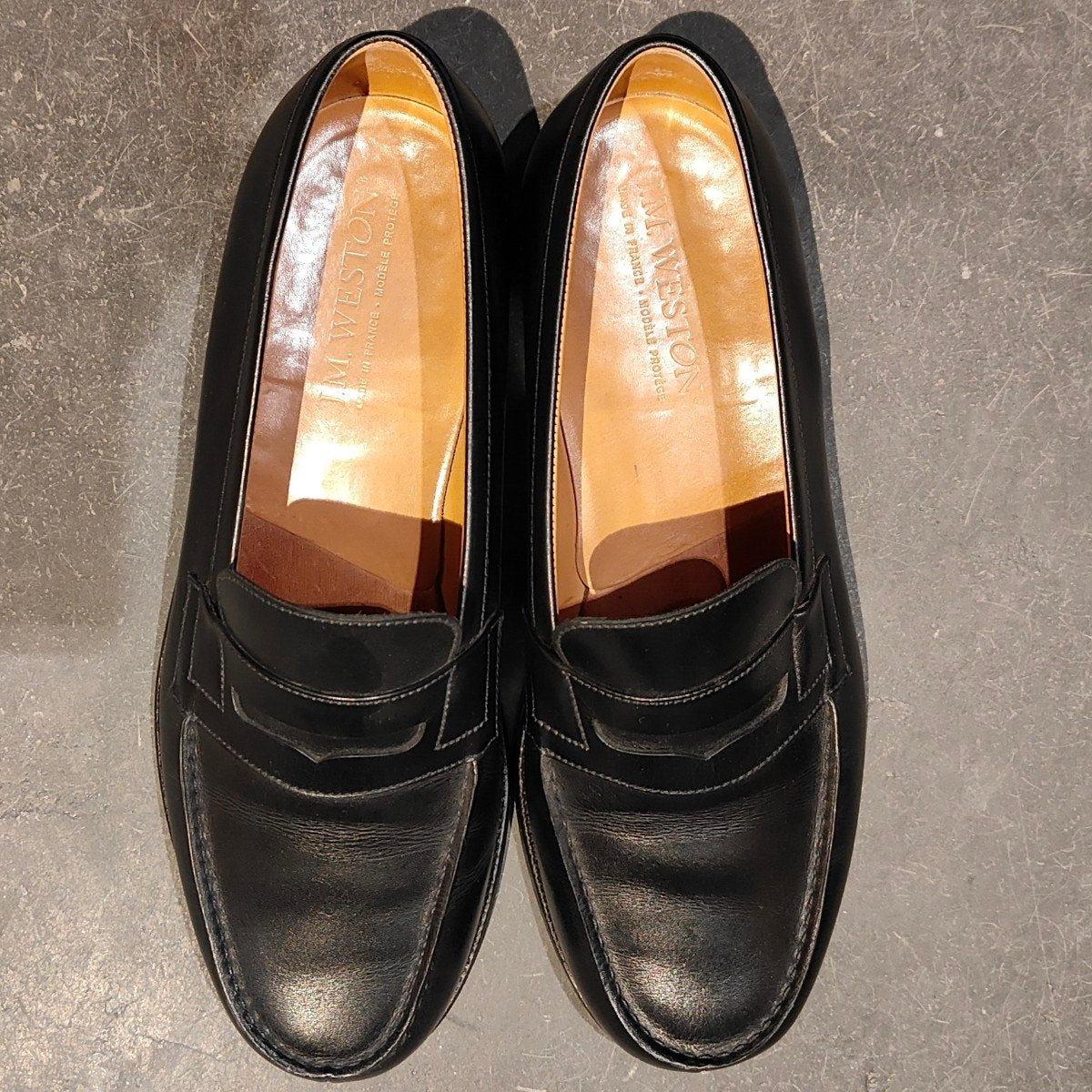 美品【J.M.WESTON】ジェイエムウエストン 180 シグニチャーローファー ボックスカーフ ブラック サイズ UK7E 41ラスト 参考定価￥165,000-
