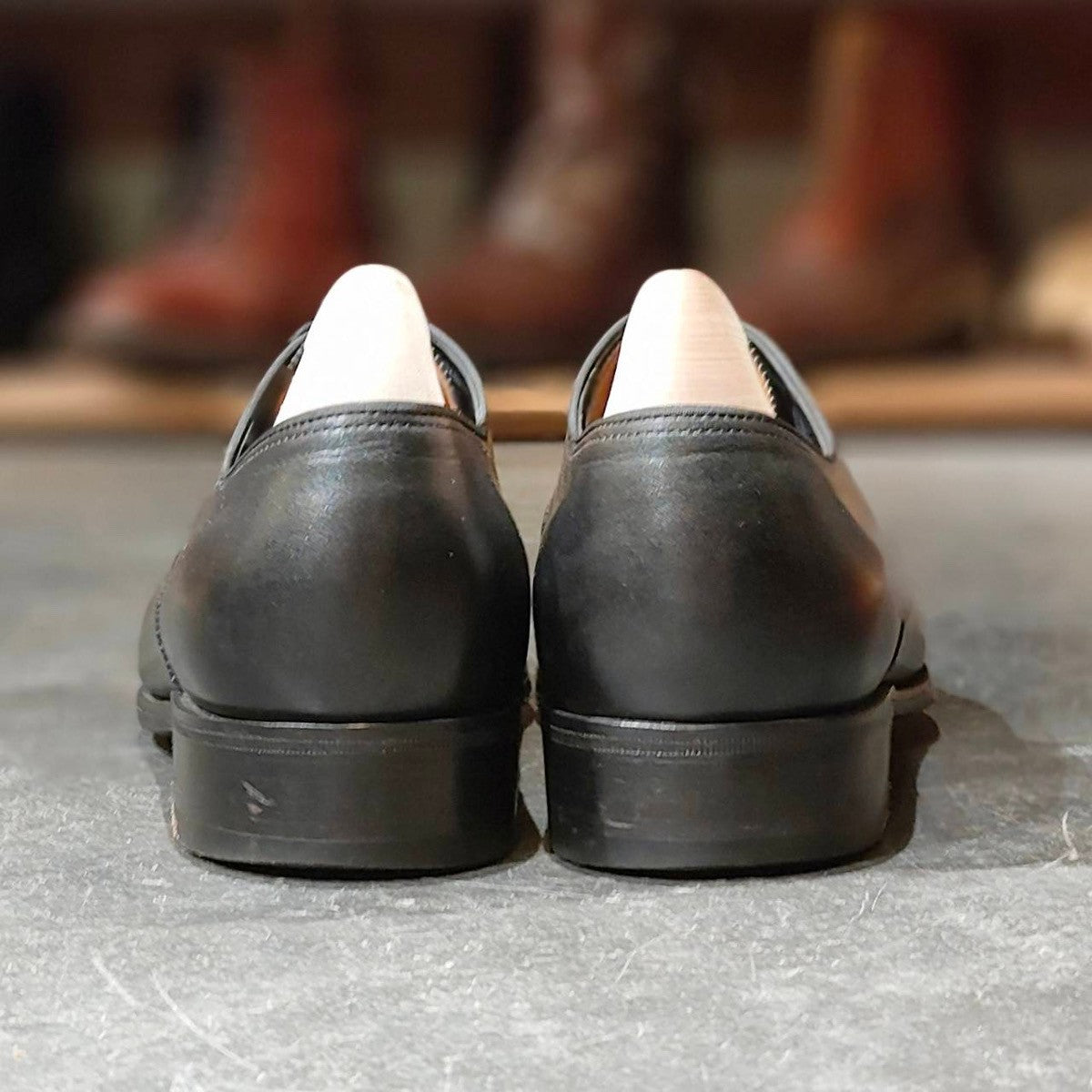 極美品【JOHN LOBB】ジョンロブ プレステージライン リフトン ホールカット カーフ ブラック サイズ 7.5E 7000ラスト  定価￥312,400-