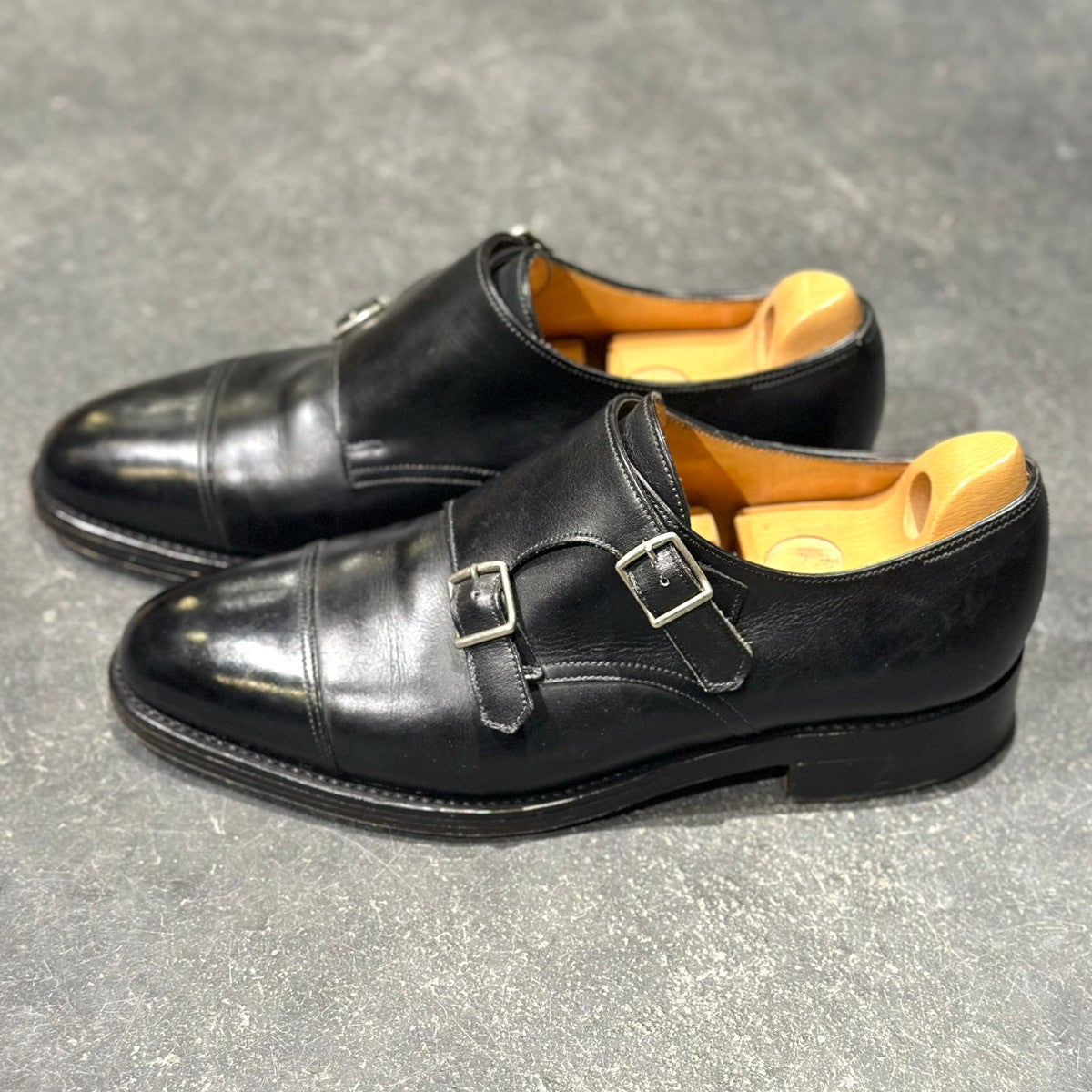 美品【JOHN LOBB】ジョンロブ ウィリアム ダブルモンク ブラック カーフ サイズ8 9795ラスト