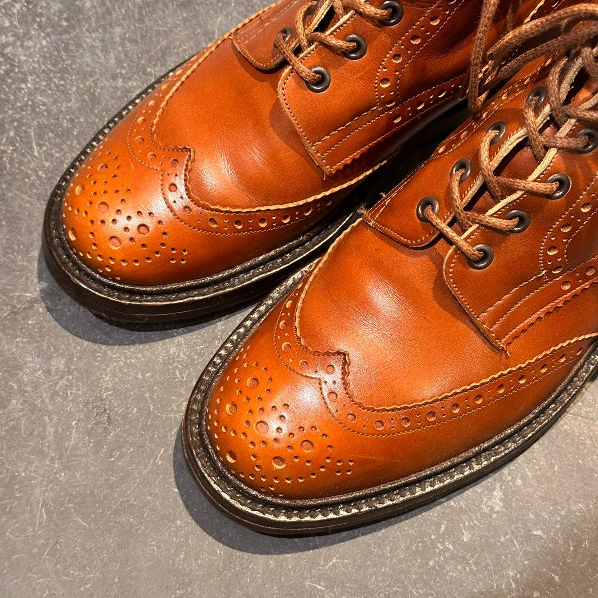 【Tricker's】トリッカーズ M5634  ストウ カントリーブーツ カーフ アイボリー サイズUK8.5