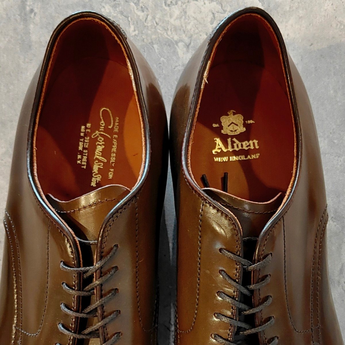 希少 未使用【ALDEN】オールデン モールデッドシュー別注 D0621 Vチップ コードバン シガー サイズUS10.5D モディファイドラスト
