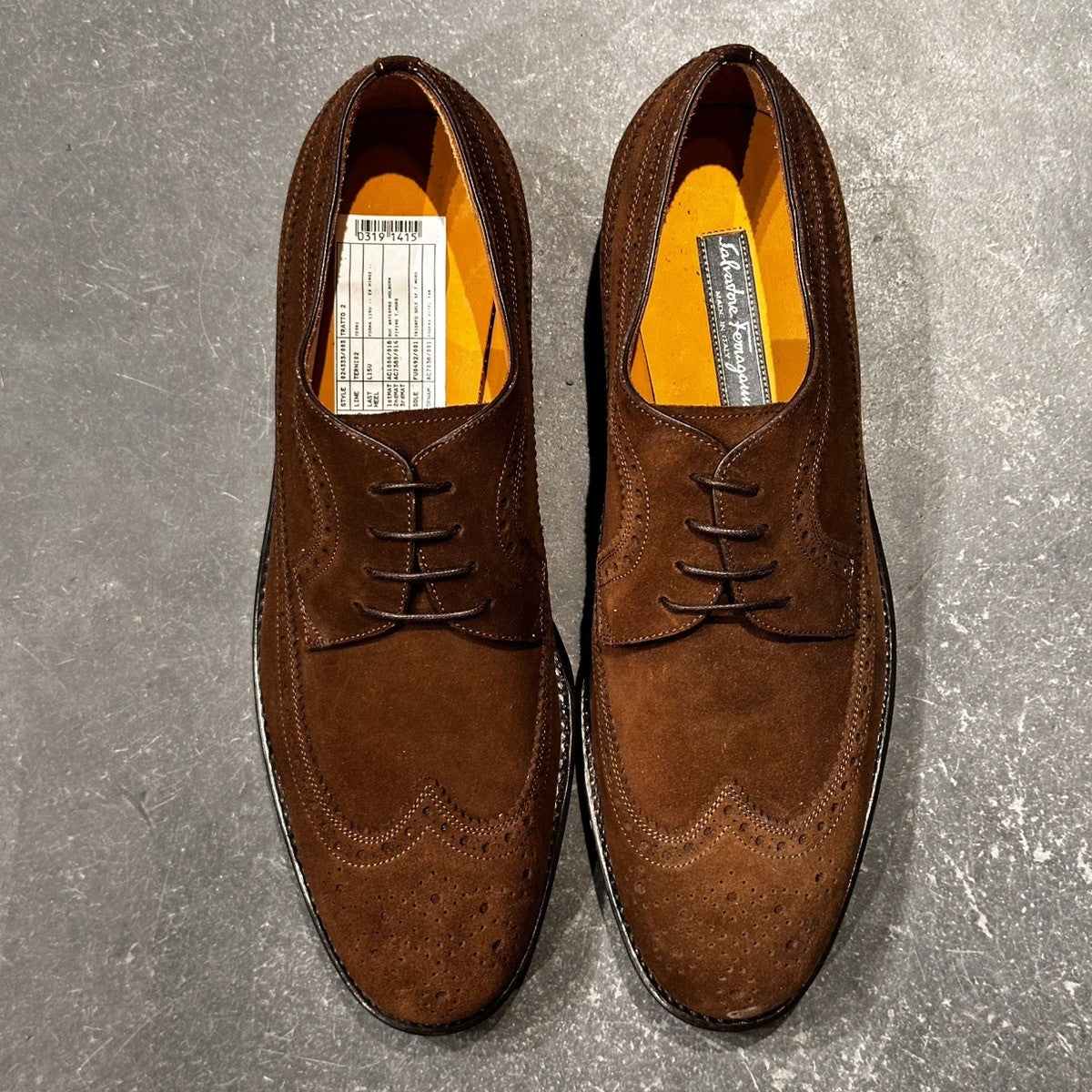 未使用品【Salvatore Ferragamo】サルヴァトーレ フェラガモ ウイングチップ 3207  スエード ブラウン メンズ サイズUK8.5E