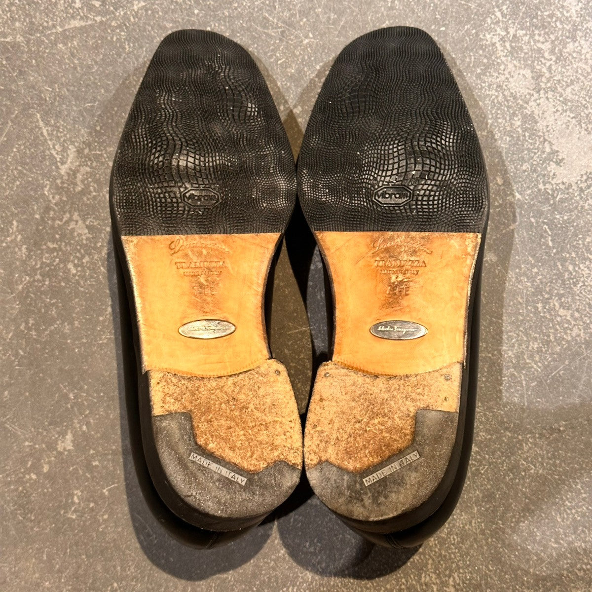 Salvatore Ferragamo】サルヴァトーレフェラガモ ホールカット カーフ