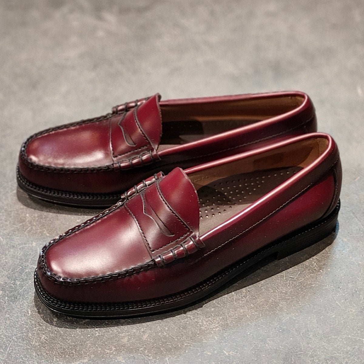 新品未使用 【G.H.Bass&Co. 】 ジーエイチバス 11711D ラーソン ローファー ハイシャインレザー ワイン サイズ US7 定価￥31,900-