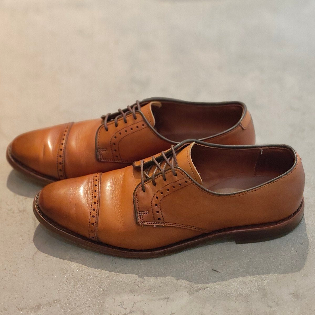 Allen Edomons】アレンエドモンズ D3358 パンチドキャップトゥ 外羽根