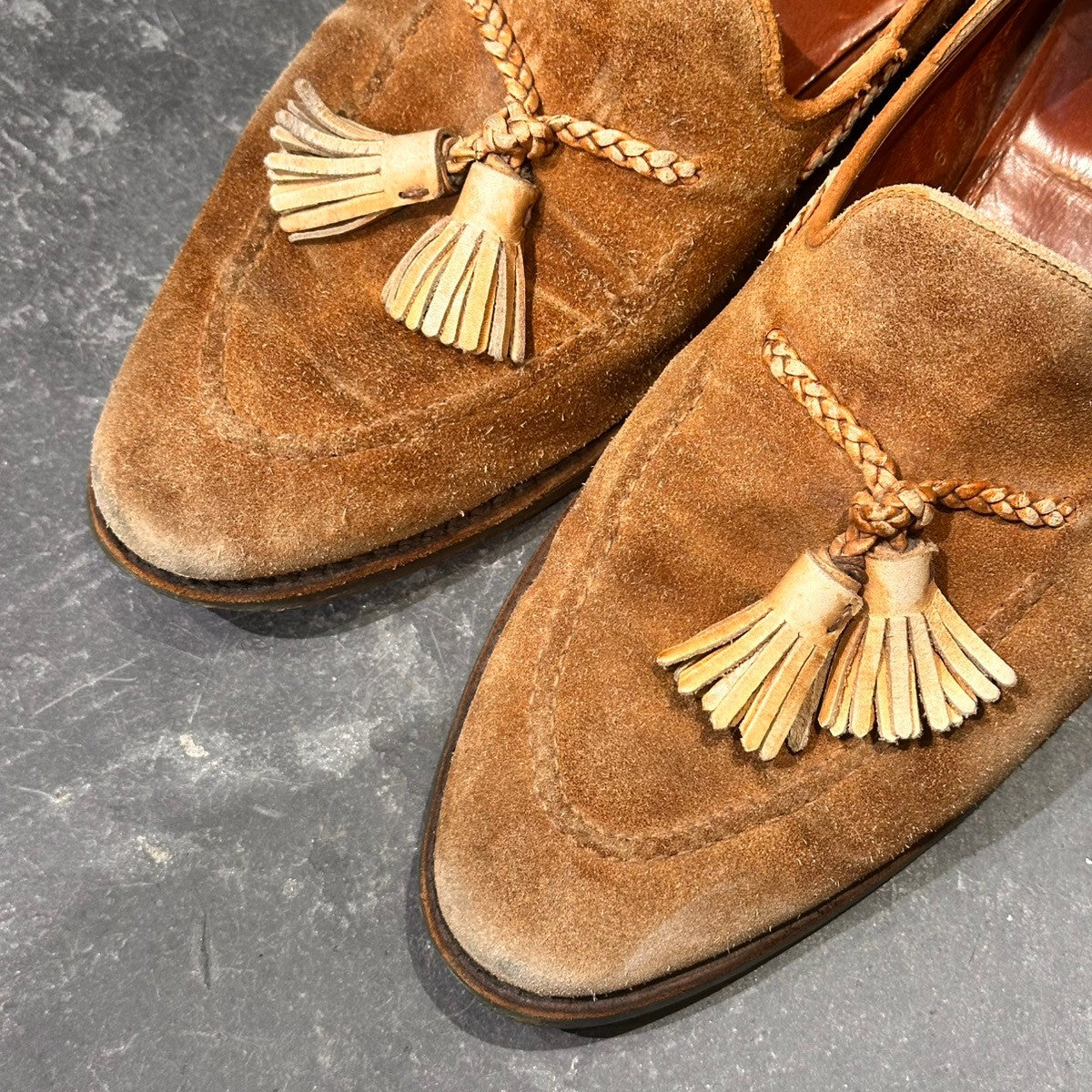 【CROCKETT&JONES】クロケット＆ジョーンズ モデル名不明 タッセルローファー 編み込み スエード ブラウン サイズUK8E