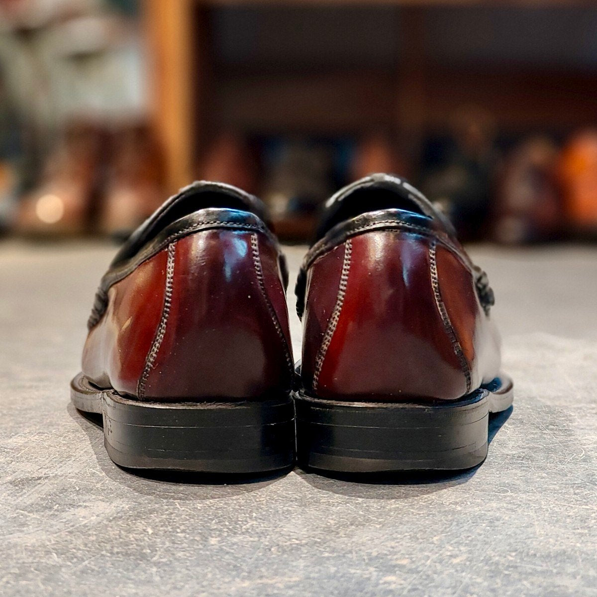 希少 使用数回【FLORSHEIM】フローシャイム YUMA コブラヴァンプ ローファー コードバン バーガンディ USA製 サイズ US8