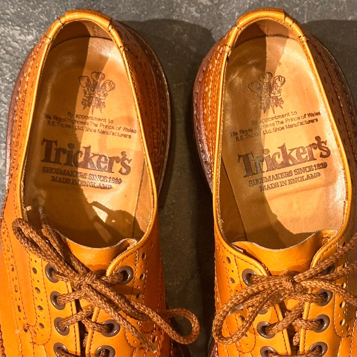 【Tricker’s】トリッカーズ バートン ウイングチップ カーフ エイコンアンティーク サイズUK6.5