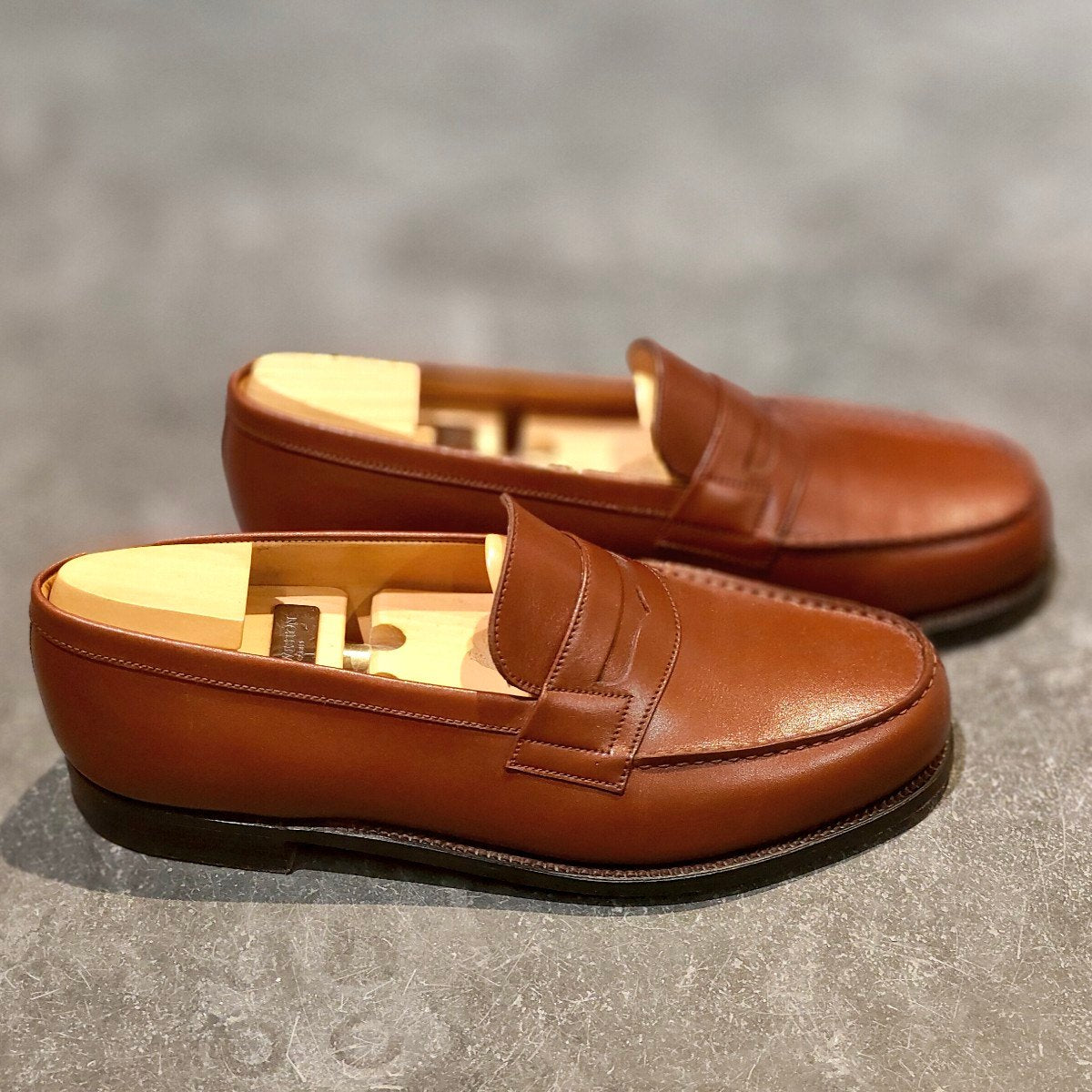 使用数回 【J.M.WESTON】ジェイエムウエストン 180 シグニチャーローファー ボックスカーフ タンブラウン サイズUK7E 41ラスト 参考定価￥165,000-