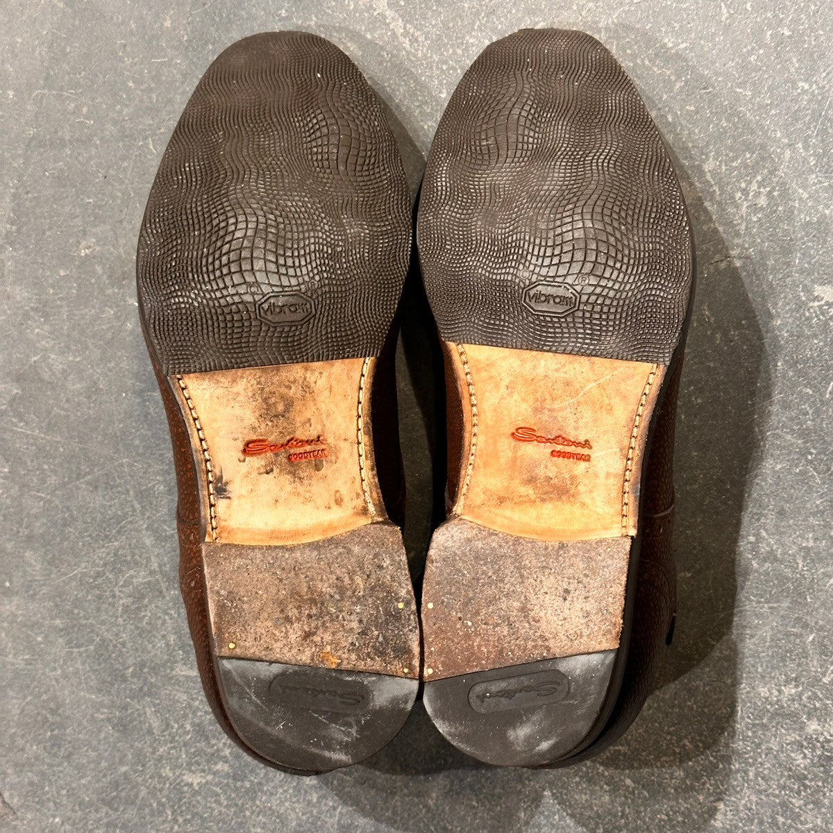 【santoni】サントーニ AS998 セミブローグ グレインレザー ブラウン サイズUK6