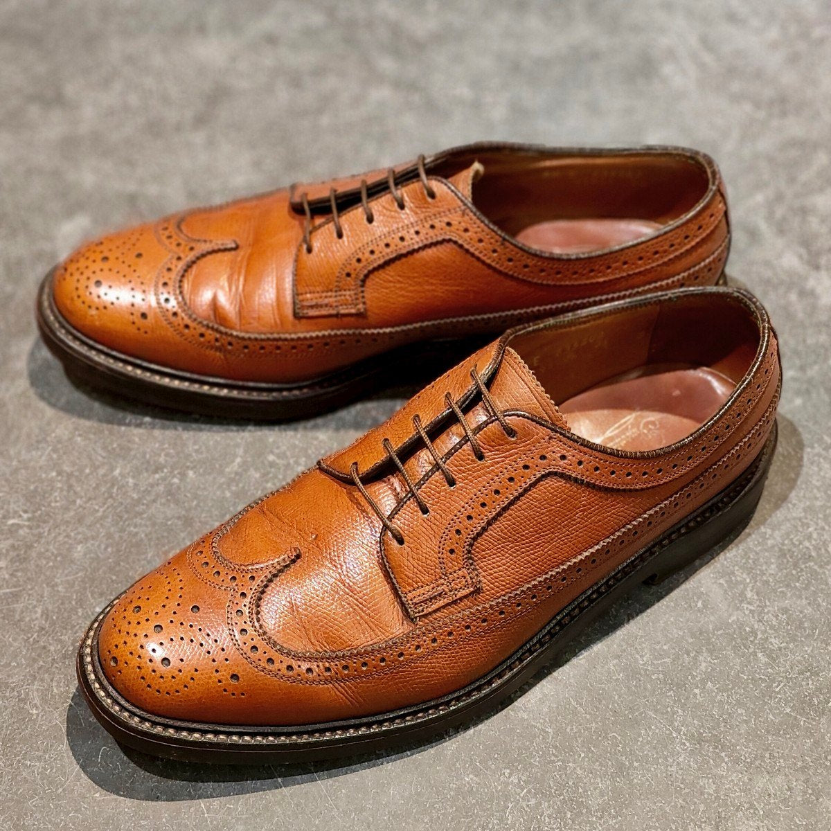 希少【FLORSHEIM】フローシャイム ケンムーア 筆記体ロゴ 緑枠 ウイングチップ グレインレザー ブラウン サイズ US8.5E