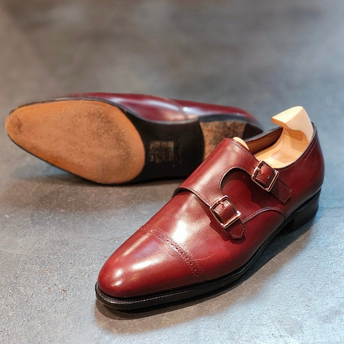 使用数回 パターンオーダー品 【JOHN LOBB】ジョンロブ フィリップ2 ダブルバックル ダブルモンク カーフ バーガンディ サイズ UK5.5E  7000ラスト 定価￥312,400-