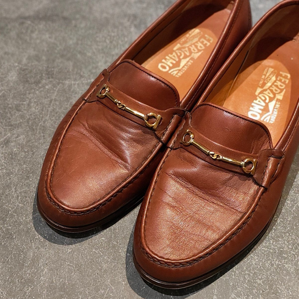 美品【Salvatore Ferragamo】サルバトーレ フェラガモ ビットローファー カーフ ブラウン サイズUK7.5EE