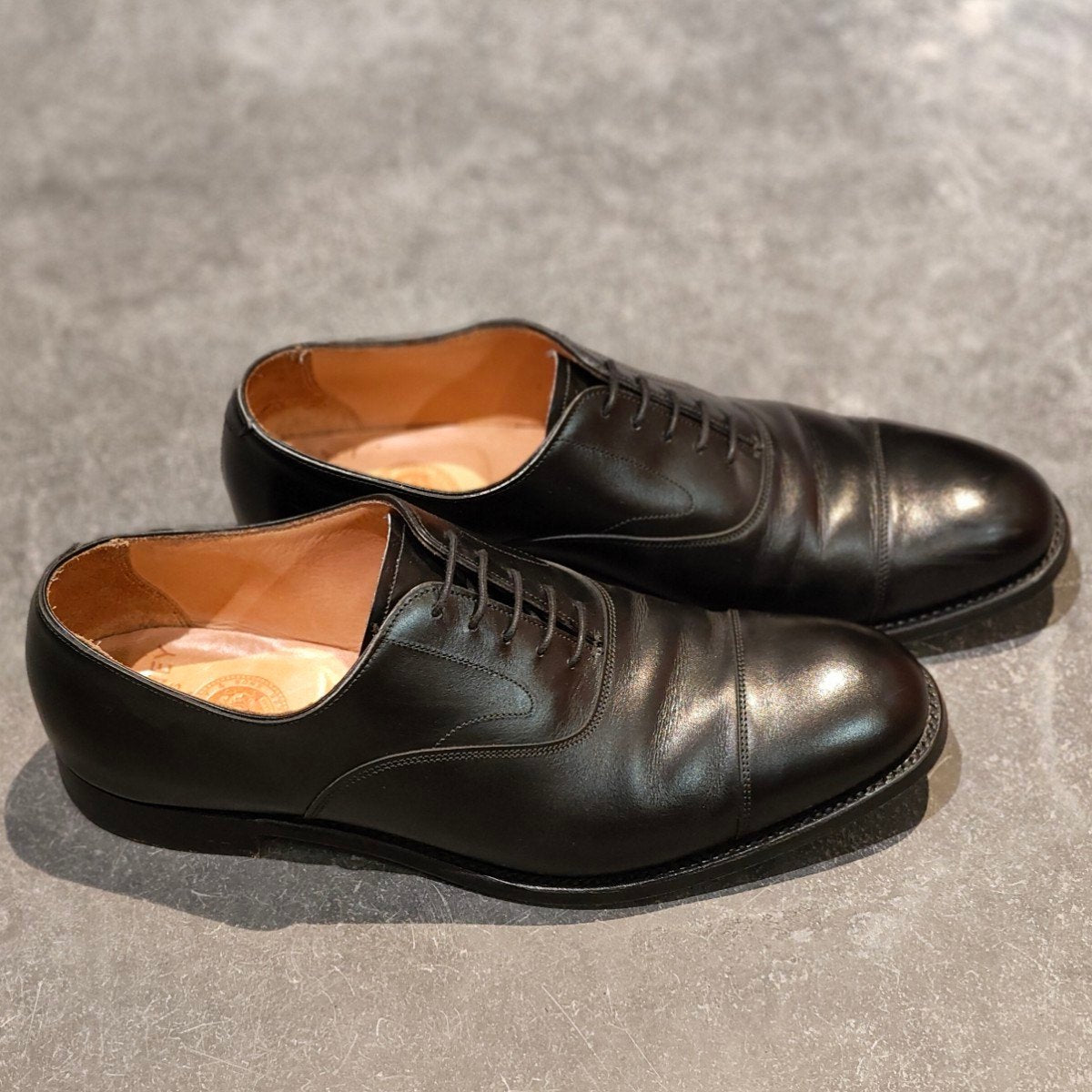 【JOSEPH CHEANEY】ジョセフチーニー レザーシューズ アルフレッド ストレートチップ カーフ ブラック サイズUK9F 125ラスト 参考定価￥94,600-