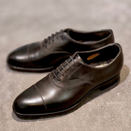 使用数回【EDWARD GREEN】エドワードグリーン チェルシー ストレートチップ カーフ ブラック サイズUK7.5C 82ラスト 参考定価￥253,000-