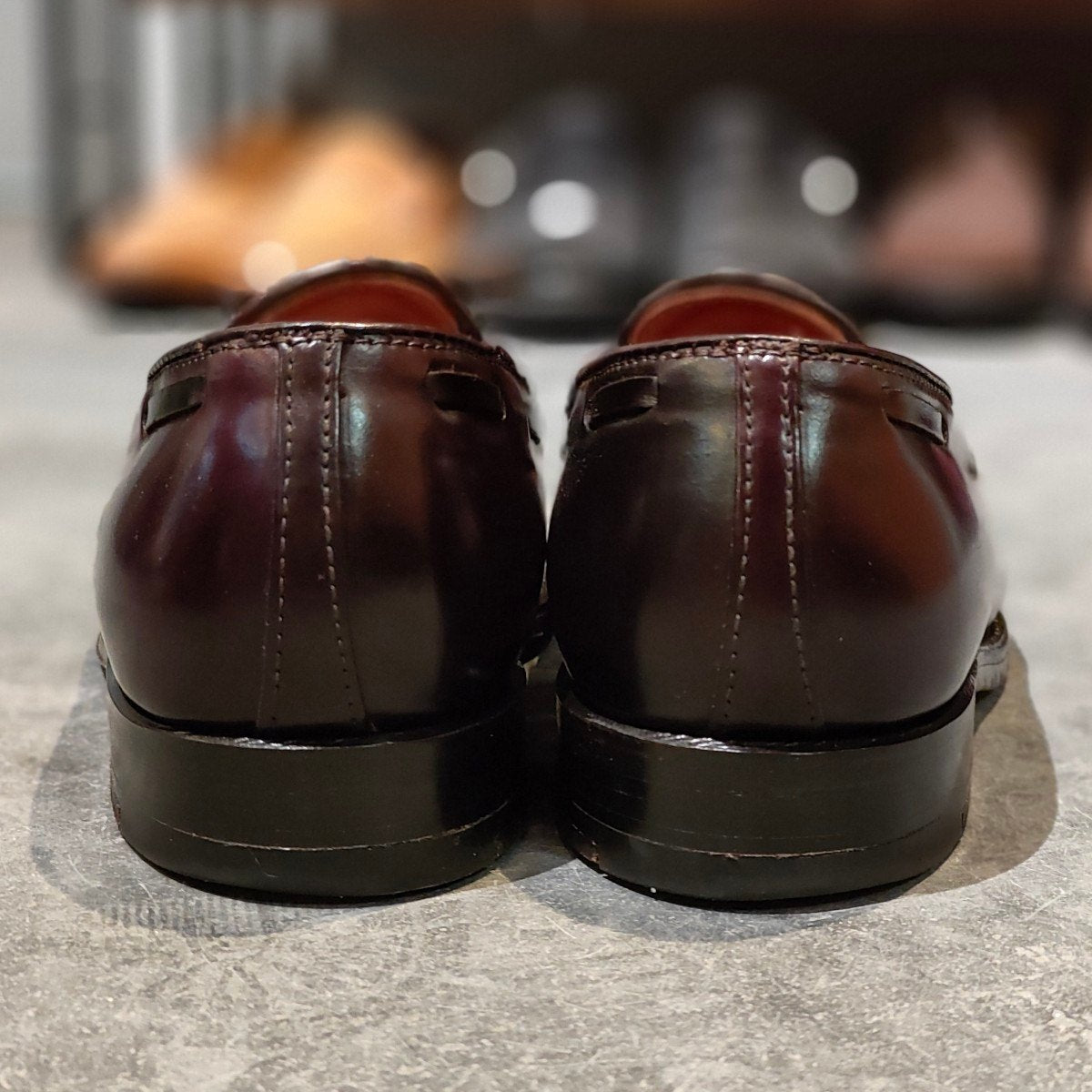 使用数回 【ALDEN】オールデン 563 タッセルローファー コードバン ダークバーガンディ サイズUS8D アバディーンラスト 参考定価￥217,800-