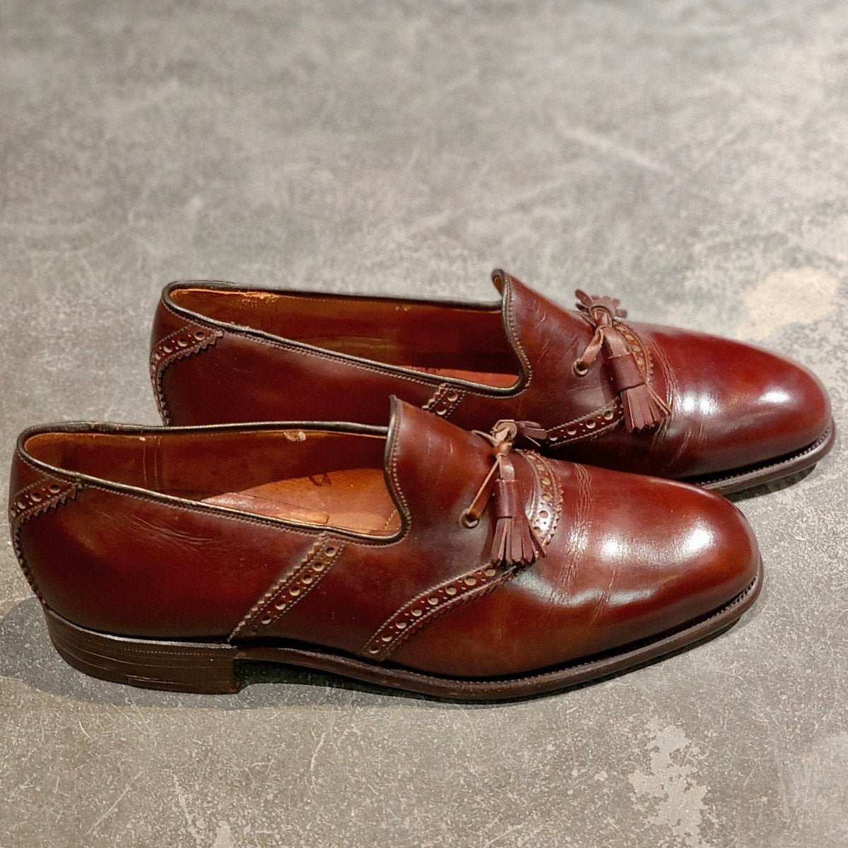 希少 美品【Church´s】チャーチ モデル名不明 タッセルローファー フルサドル 3都市 バーガンディ サイズUK75D 69Rラスト