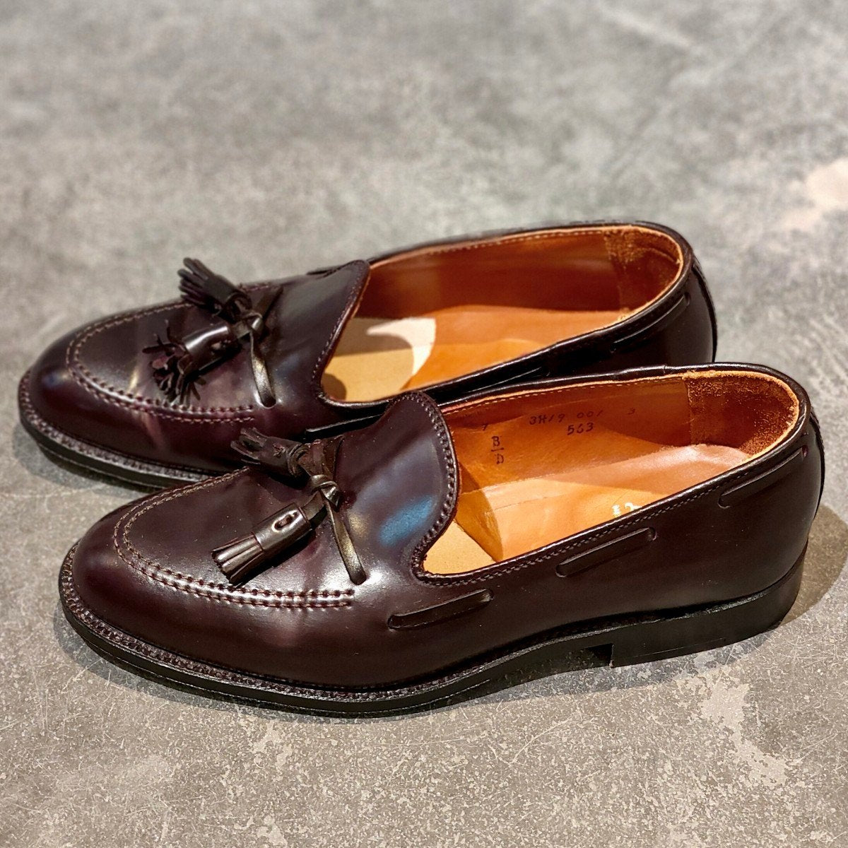 試着程度【ALDEN】オールデン 563 R品 タッセルローファー コードバン