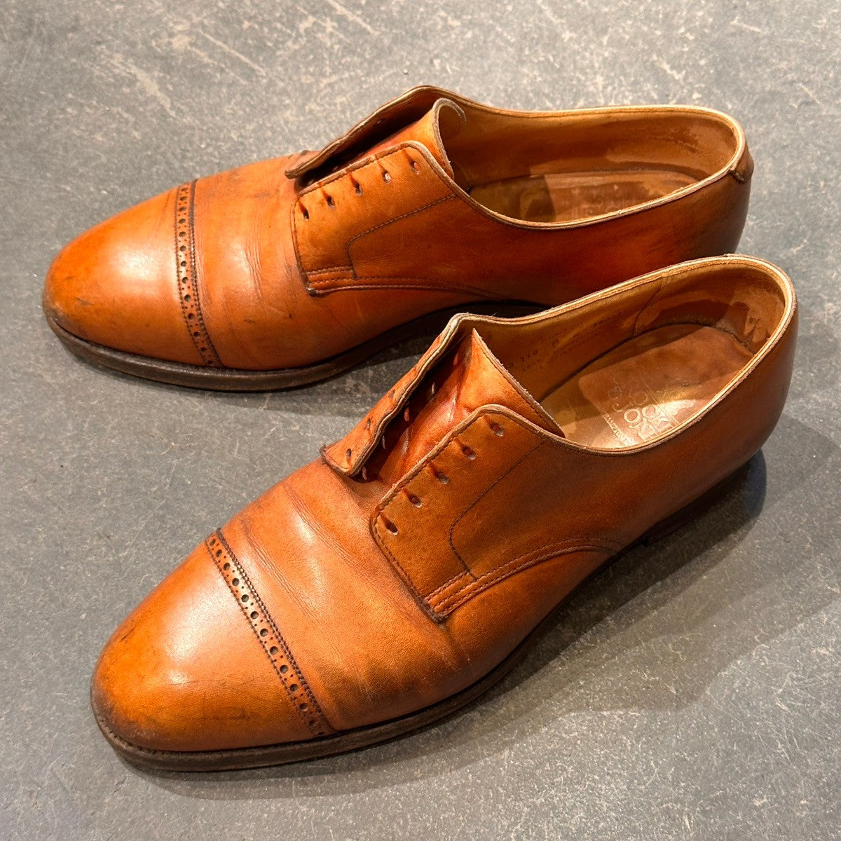 【Crockett&Jones】クロケット＆ジョーンズ BOLTON パンチドキャップトゥ カーフ ブラウン サイズUK8E