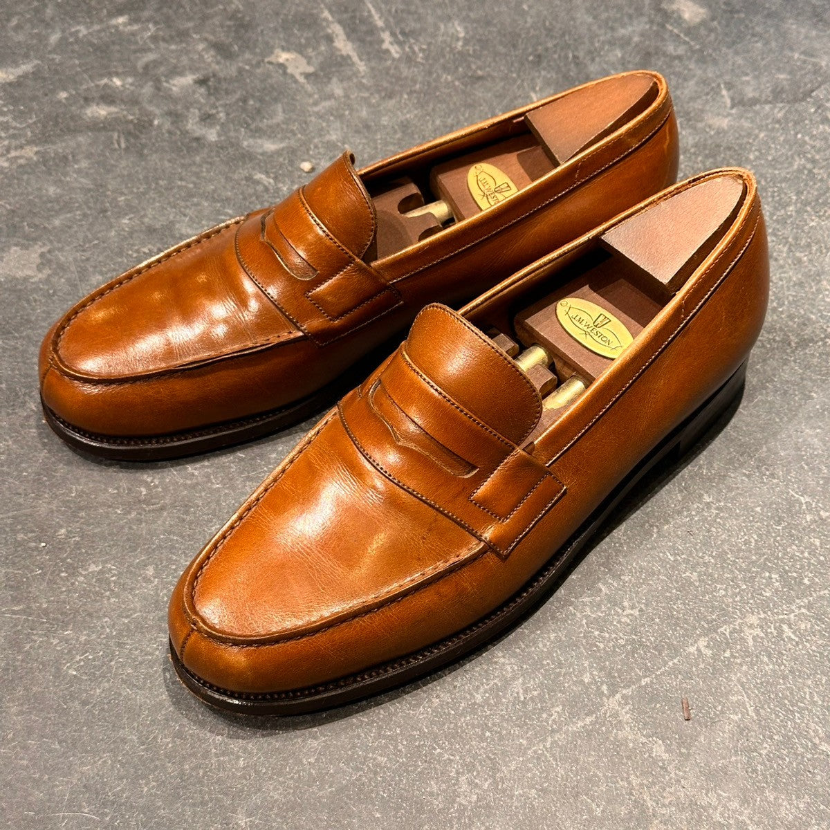 【J.M.WESTON】ジェイエムウエストン 180 シグニチャーローファー ボックスカーフ タンブラウン サイズUK7C 41ラスト