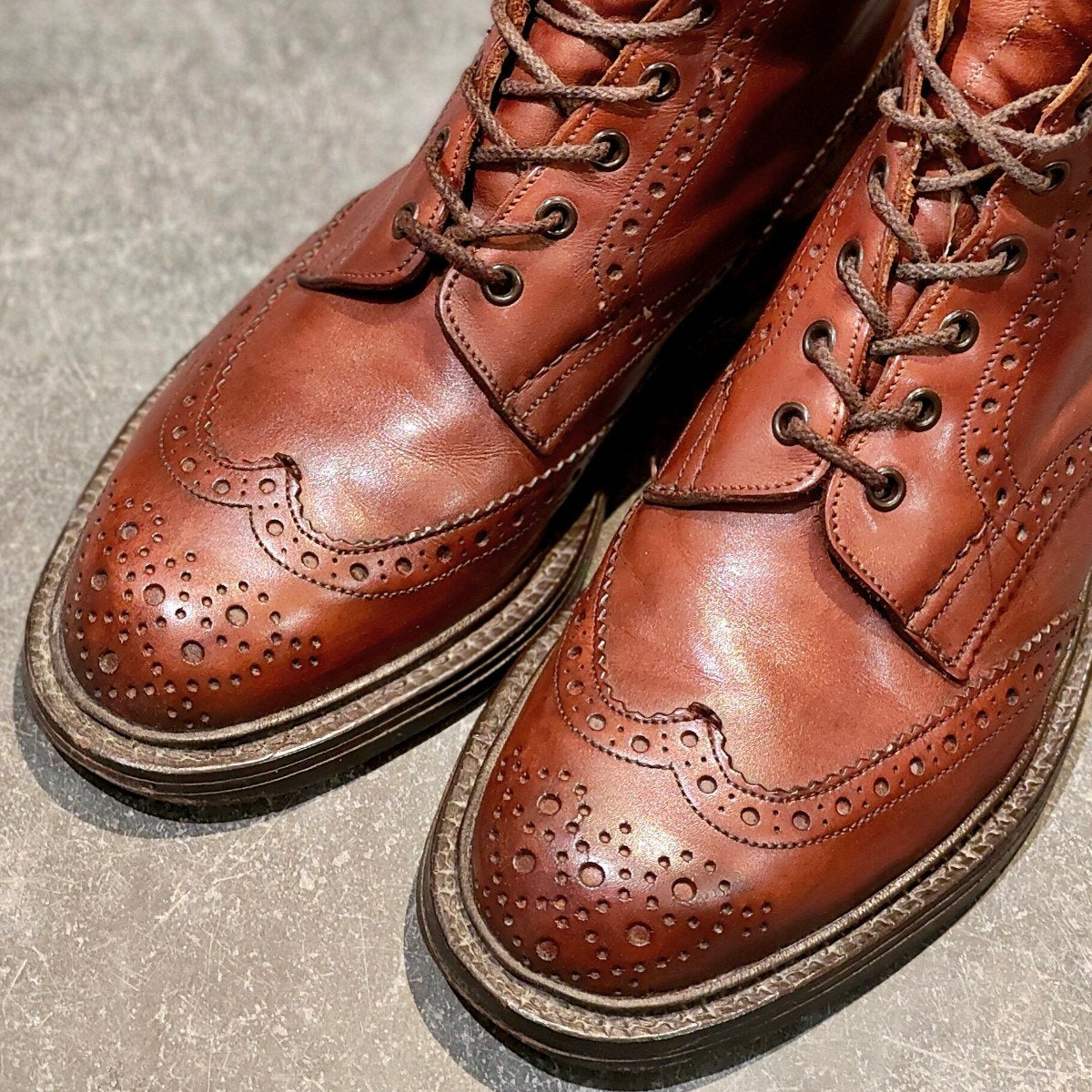 【Tricker`s】トリッカーズ M2508 カントリーブーツ ウイングチップ カーフ ブラウン サイズUK7.5 4497Sラスト