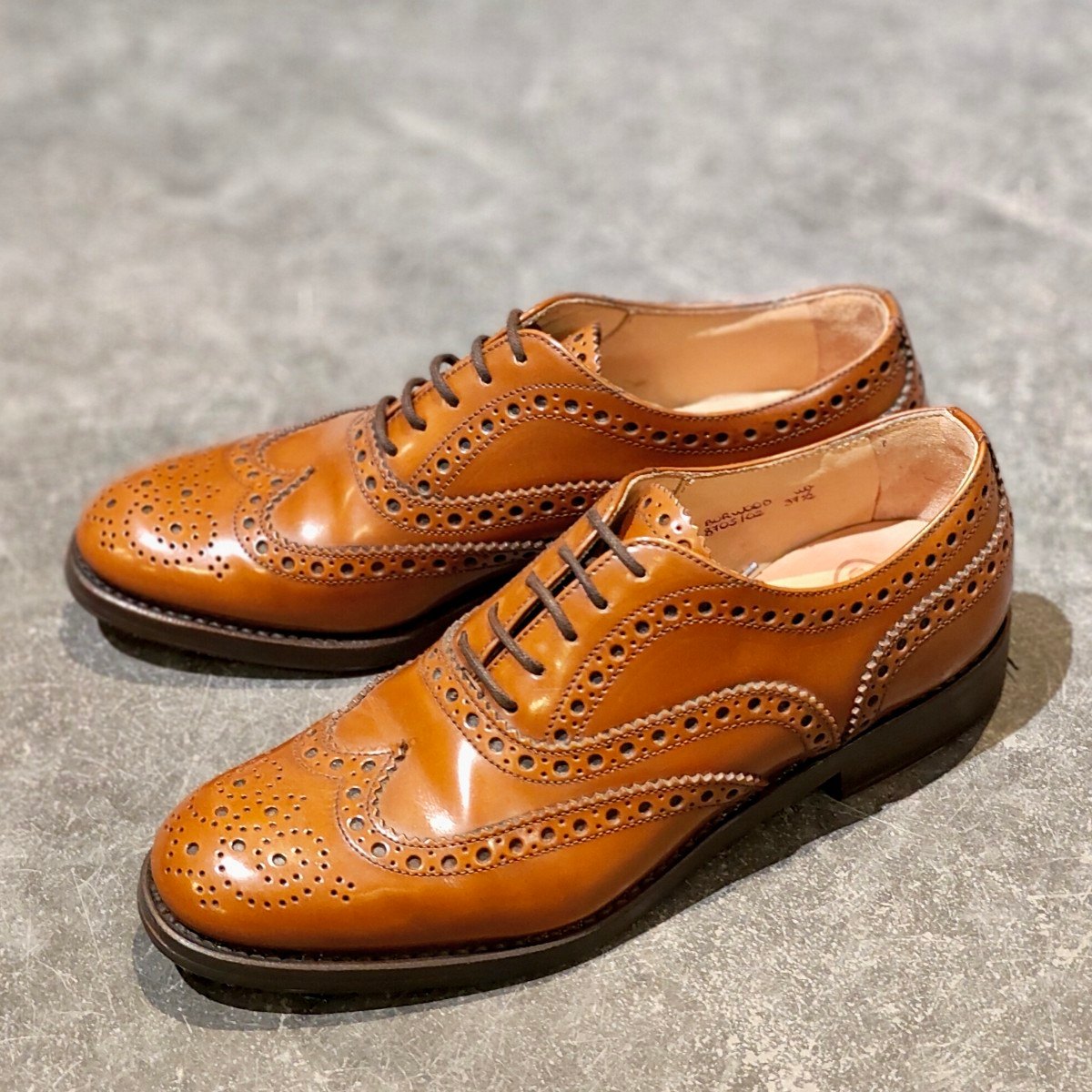 M852★チャーチ★churchs★75F★Custom Grade★ブラウン M852☆チャーチ☆churchs☆75F☆Custom Grade☆ブラウン - メルカリ