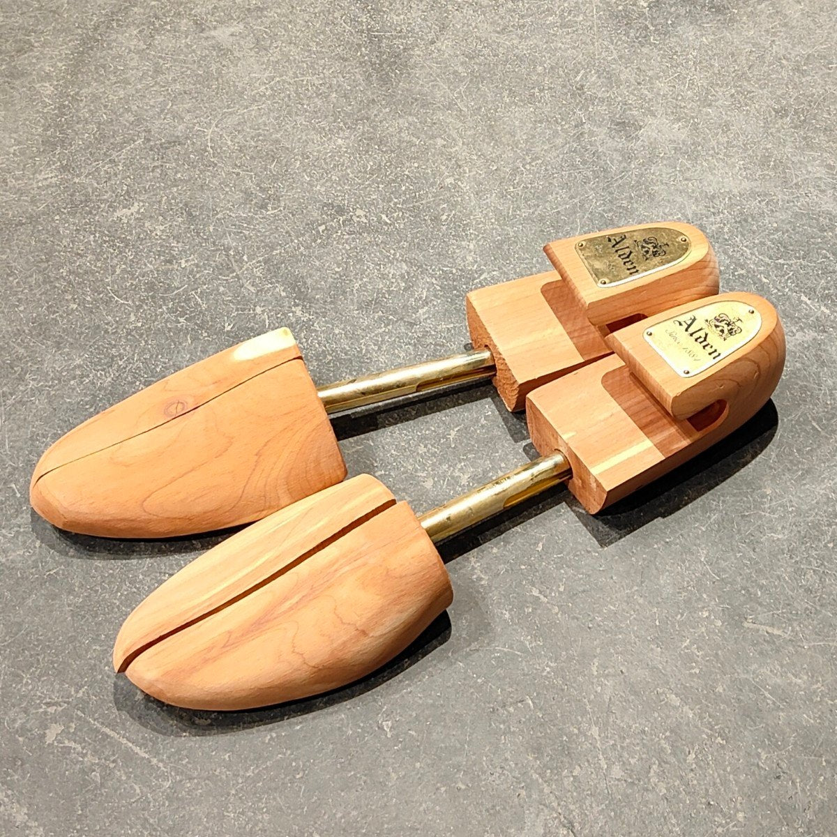 美品【ALDEN】オールデン チャッカブーツ 1339 コードバン ダークバーガンディ サイズUS9E バリーラスト 参考定価￥225,500-