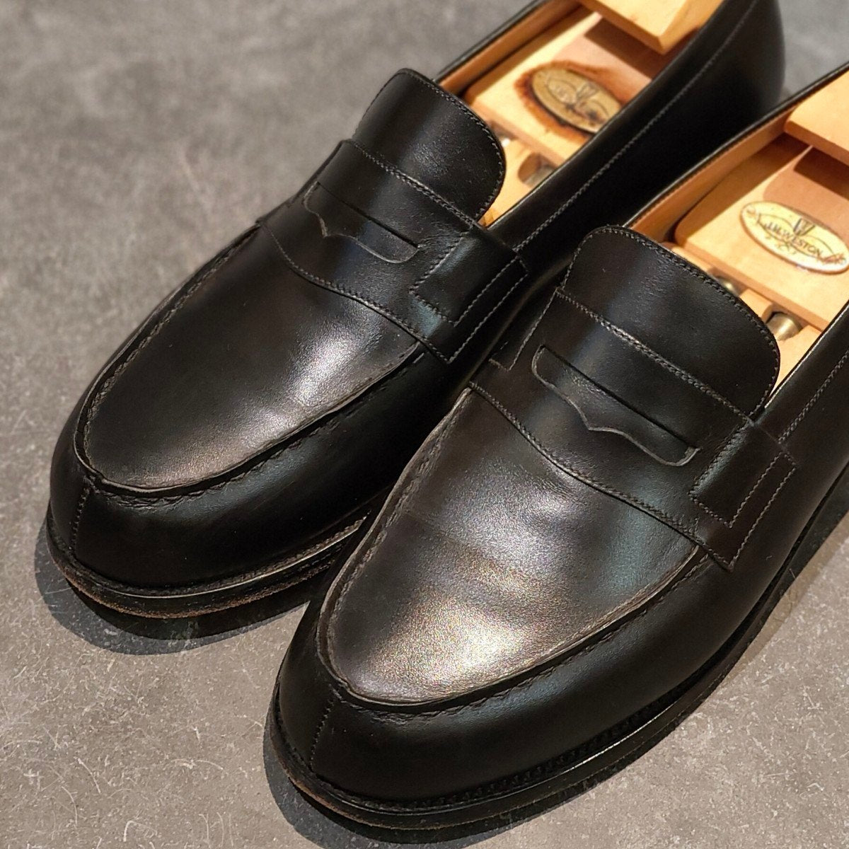 美品【J.M.WESTON】ジェイエムウエストン 180 シグニチャーローファー ボックスカーフ ブラック サイズUK8.5E 41ラスト 参考定価￥165,000-