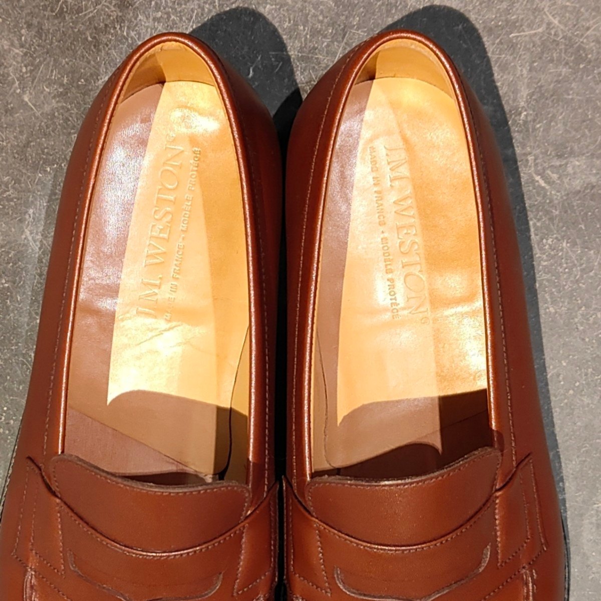 使用数回 【J.M.WESTON】ジェイエムウエストン 180 シグニチャーローファー ボックスカーフ タンブラウン サイズUK7E 41ラスト 参考定価￥165,000-