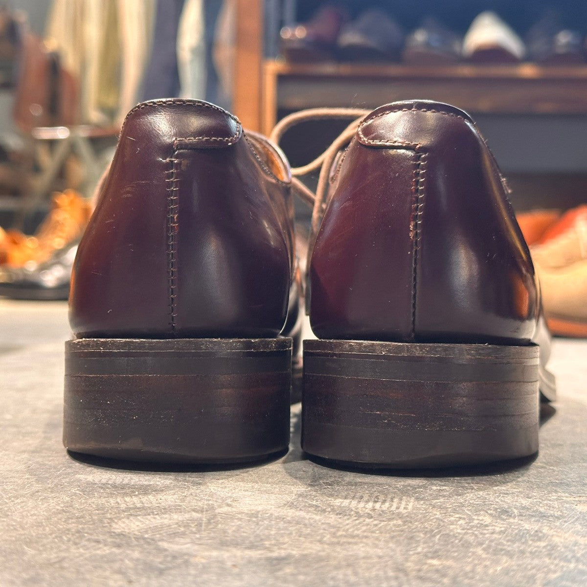 【SANDERS】サンダース 9575R プレーントゥ ガラスレザー バーガンディ サイズ表記無し(UK7相当)