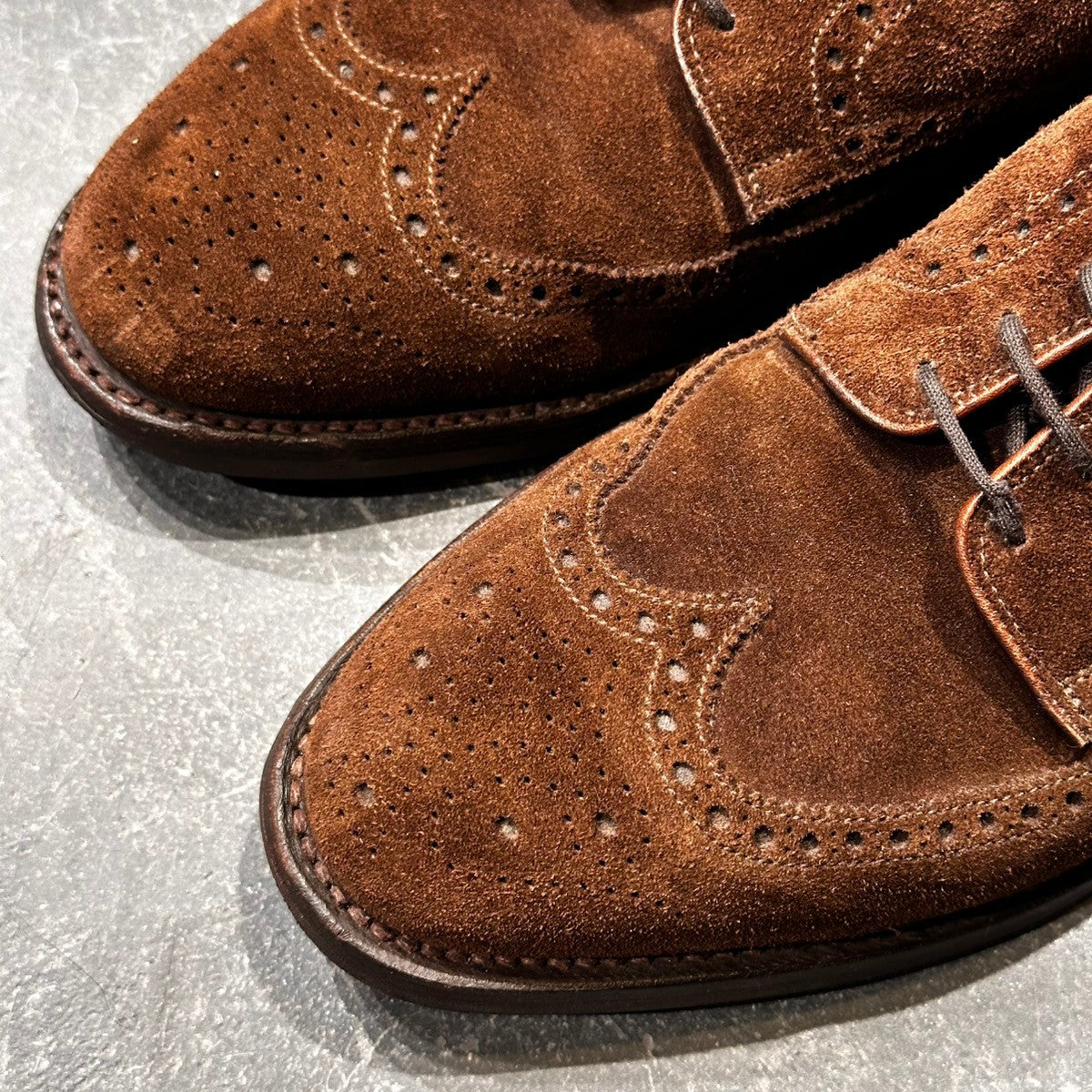 【CROCKETT&JONES】クロケット＆ジョーンズ カーディフ ウイングチップ スエード ブラウンサイズUK7.5E