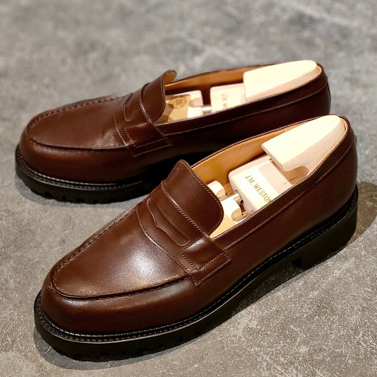 使用数回【J.M.WESTON】ジェイエムウエストン 180 シグニチャーローファー コマンド ダークブラウン レディース UK7D 82ラスト 参考定価￥156,200-