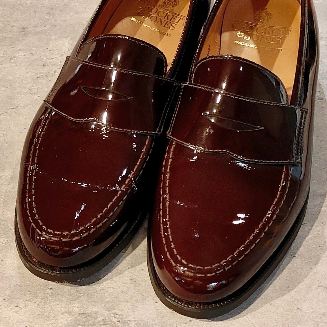 使用数回極美品【CROCKETT&JONES】クロケット＆ジョーンズ ボストン2 SUBS コインローファー パテントレザー バーガンディ サイズUK8E 376ラスト