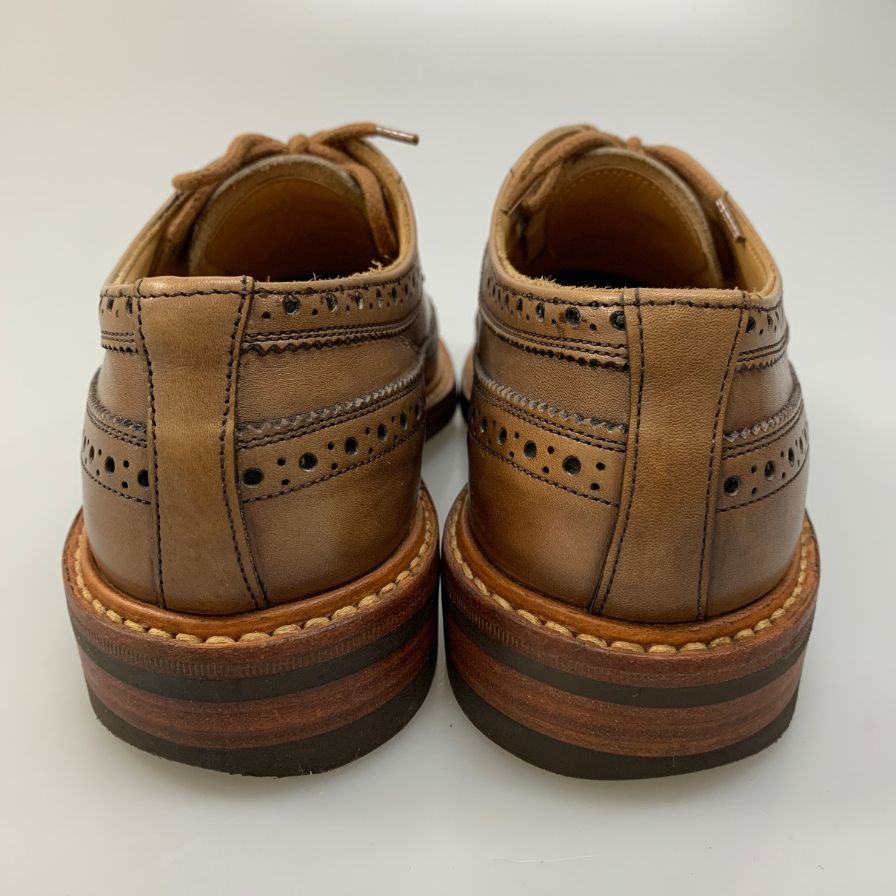 【Tricker’s】トリッカーズ レザーソウル別注 レザーシューズ ロングウイングチップ M5164 ブラウン メンズ 5.5