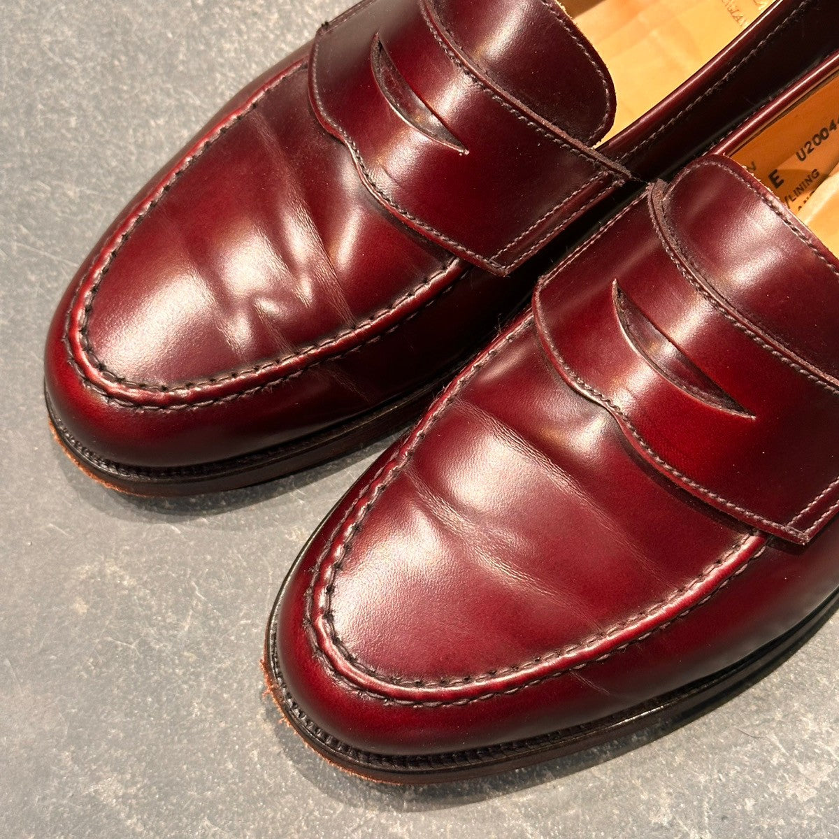 美品【Crockett&Jones】クロケット&ジョーンズ ボストン ローファー ガラスレザー バーガンディ サイズUK6E 314ラスト