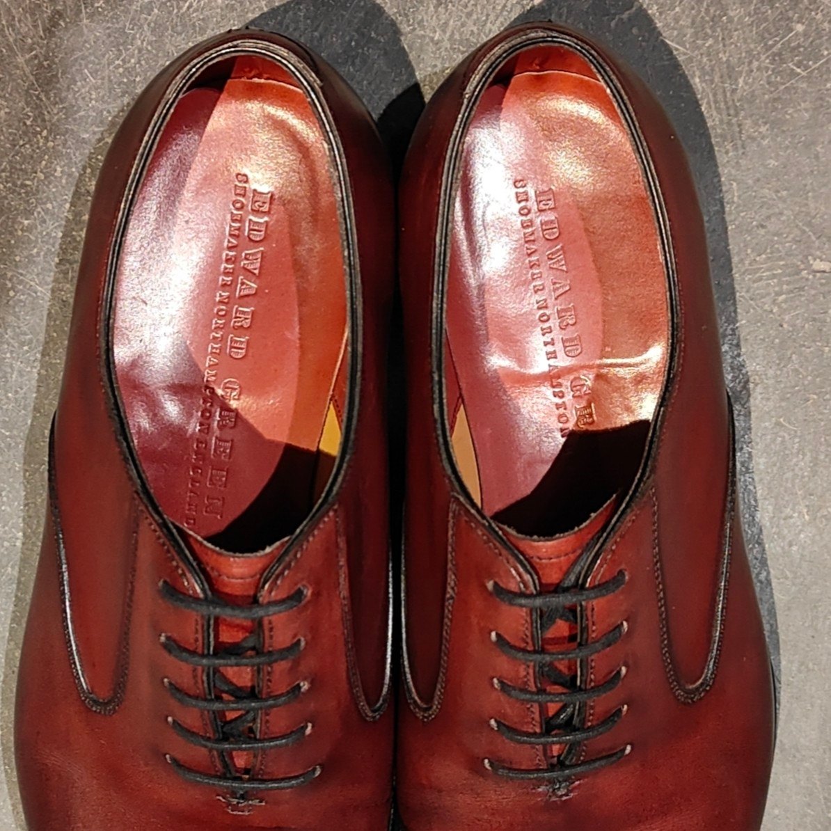 美品【EDWARD GREEN】エドワードグリーン ラドブローク 新宿伊勢丹別注オーダー品 ホールカット バーガンディ サイズ UK6E 808ラスト