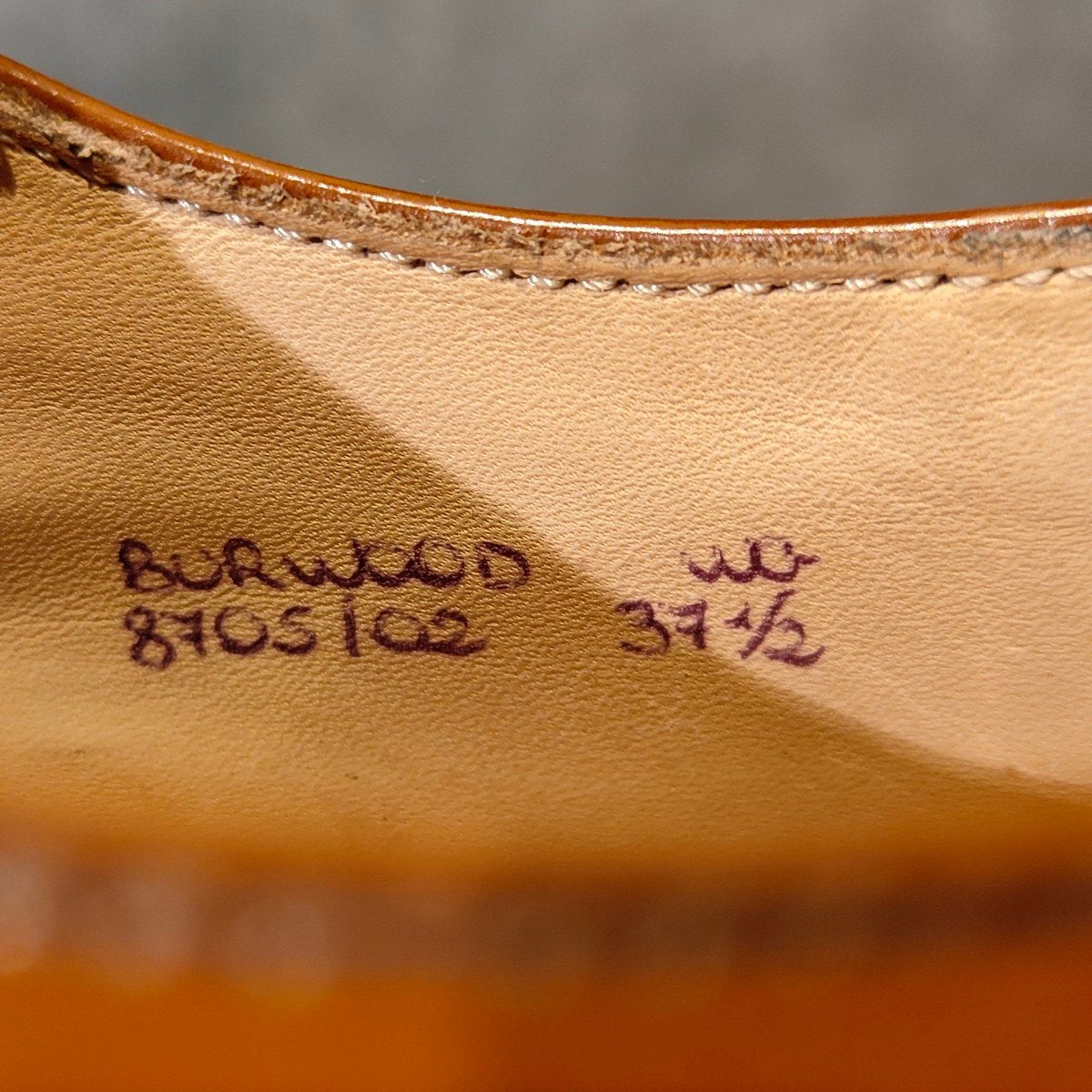 使用数回【Church's】チャーチ バーウッド ポリッシュドバインダー