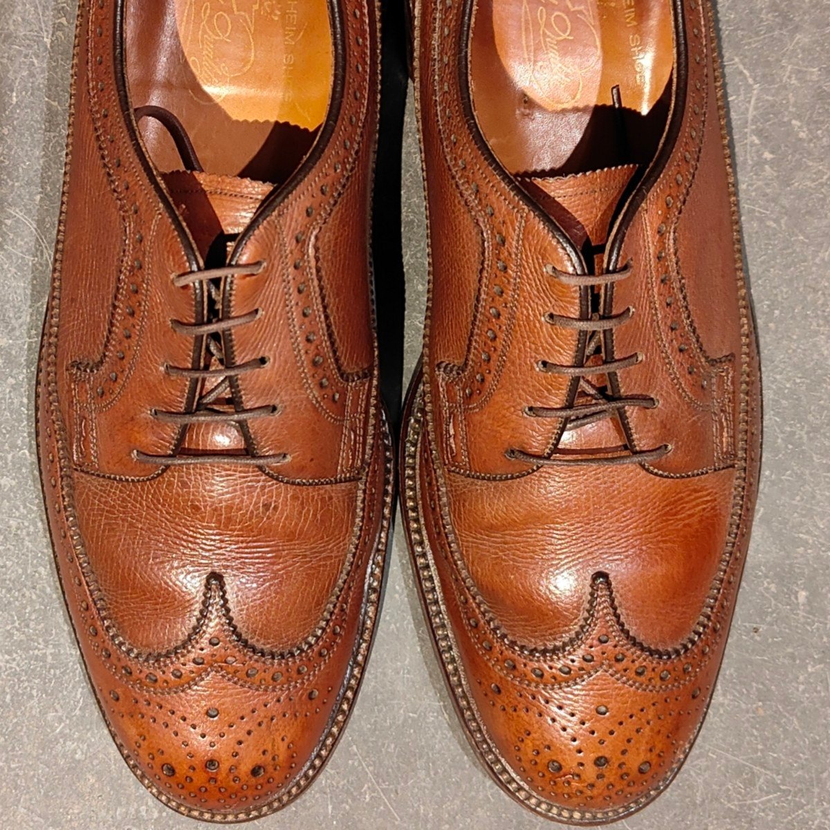 希少【FLORSHEIM】フローシャイム ケンムーア 筆記体ロゴ 緑枠 ウイングチップ グレインレザー ブラウン サイズ US8.5C