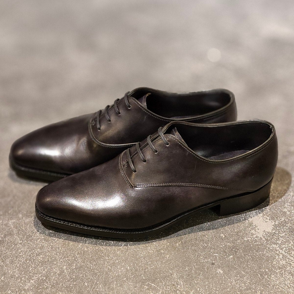 使用数回【JOHN LOBB】ジョンロブ プレスレージラウン ベケット ホールカット ミュージアムカーフ ブラック サイズUK5D 8000ラスト 参考定価￥365,200-