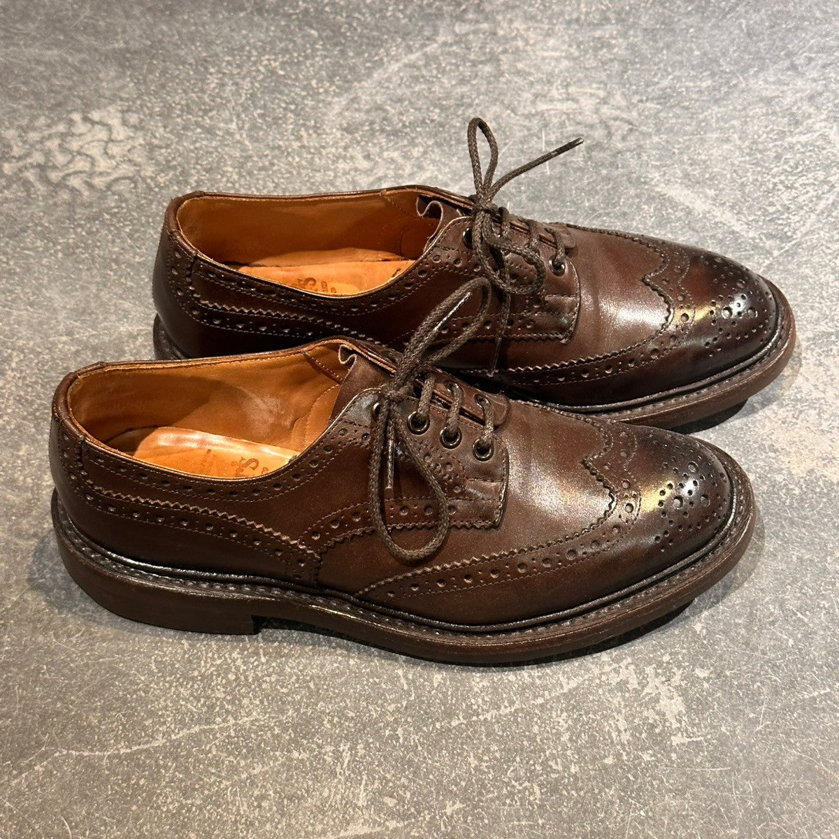 【Tricker's】トリッカーズ バートン ウィングチップ カーフ エスプレッソバーニッシュ サイズUK7.5