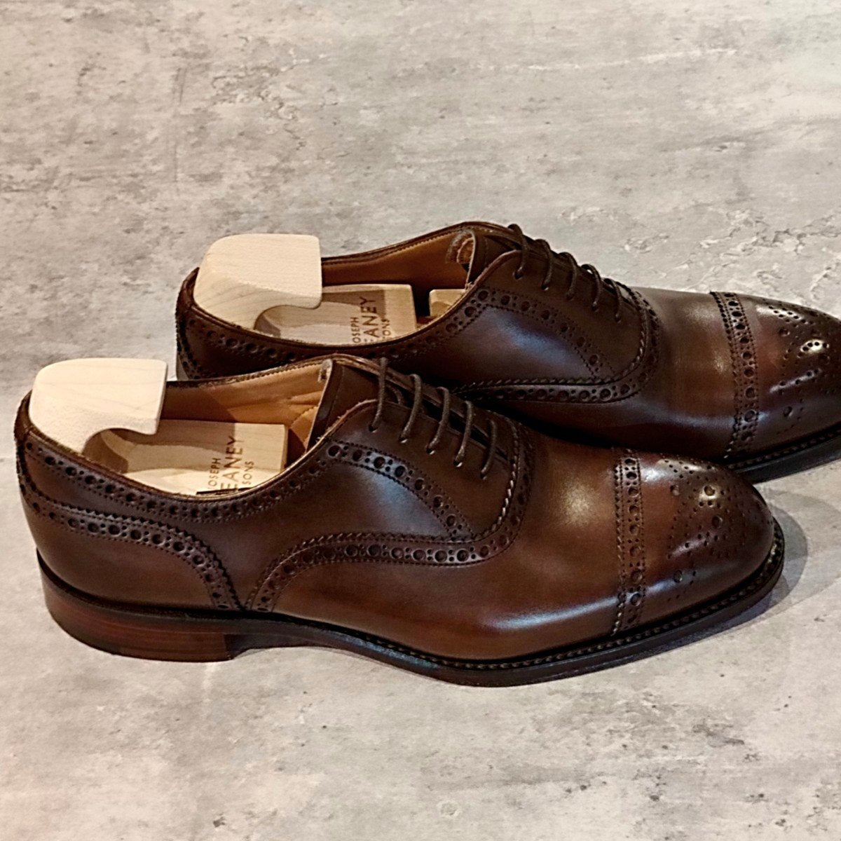 新品未使用【JOSEPH CHEANEY】ジョセフチーニー ウィルフレッド セミブローグ カーフ ブラウン サイズUK5 参考定価￥94,600-